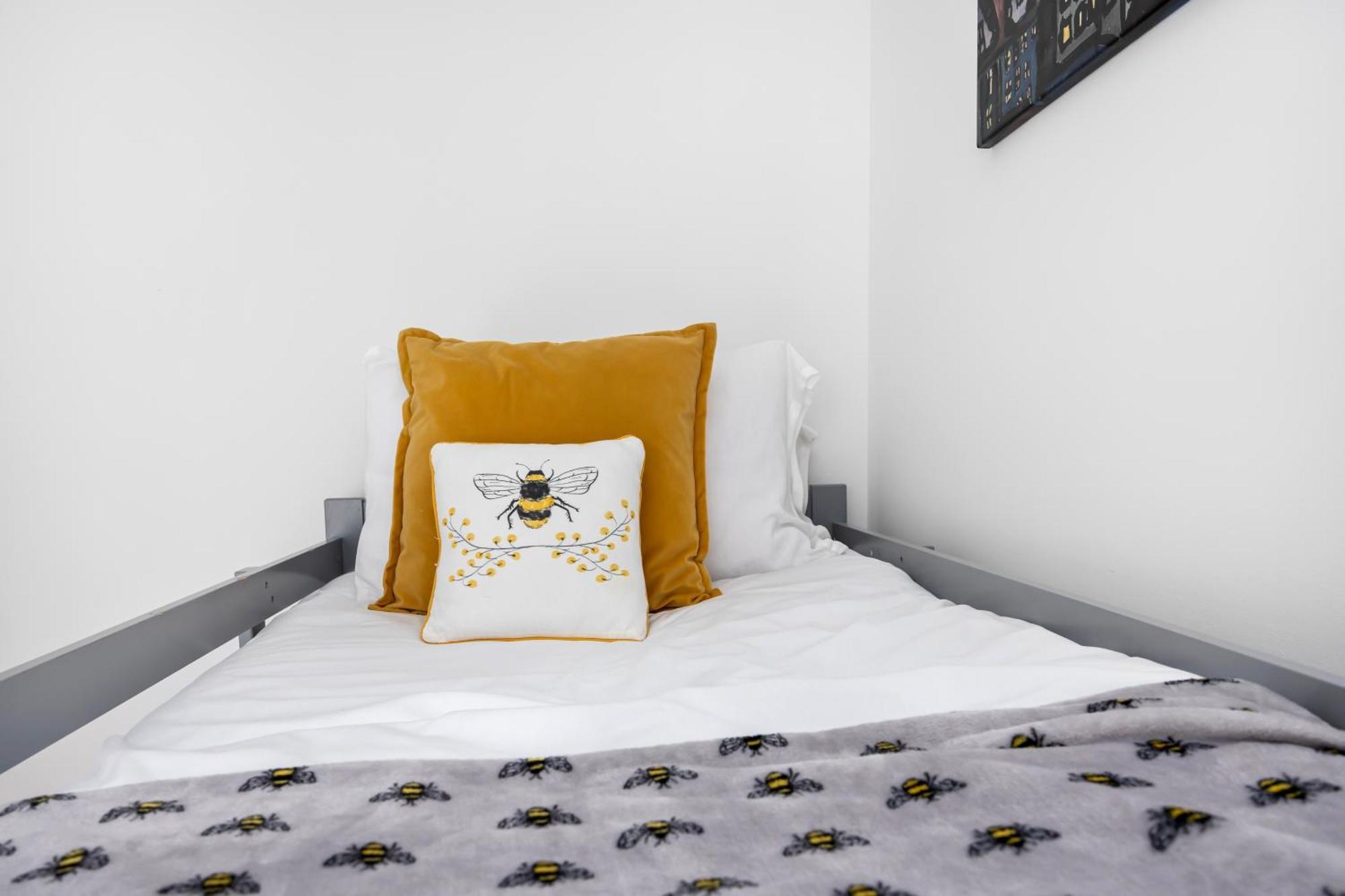 Queens Mile 1 With Free Parking By My Getaways Brighton Bagian luar foto